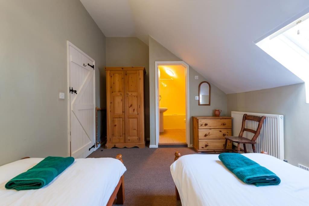 Villa Marshlands House, Sleeps 16 - Country Barn With Hot Tub Woodbridge Exterior foto